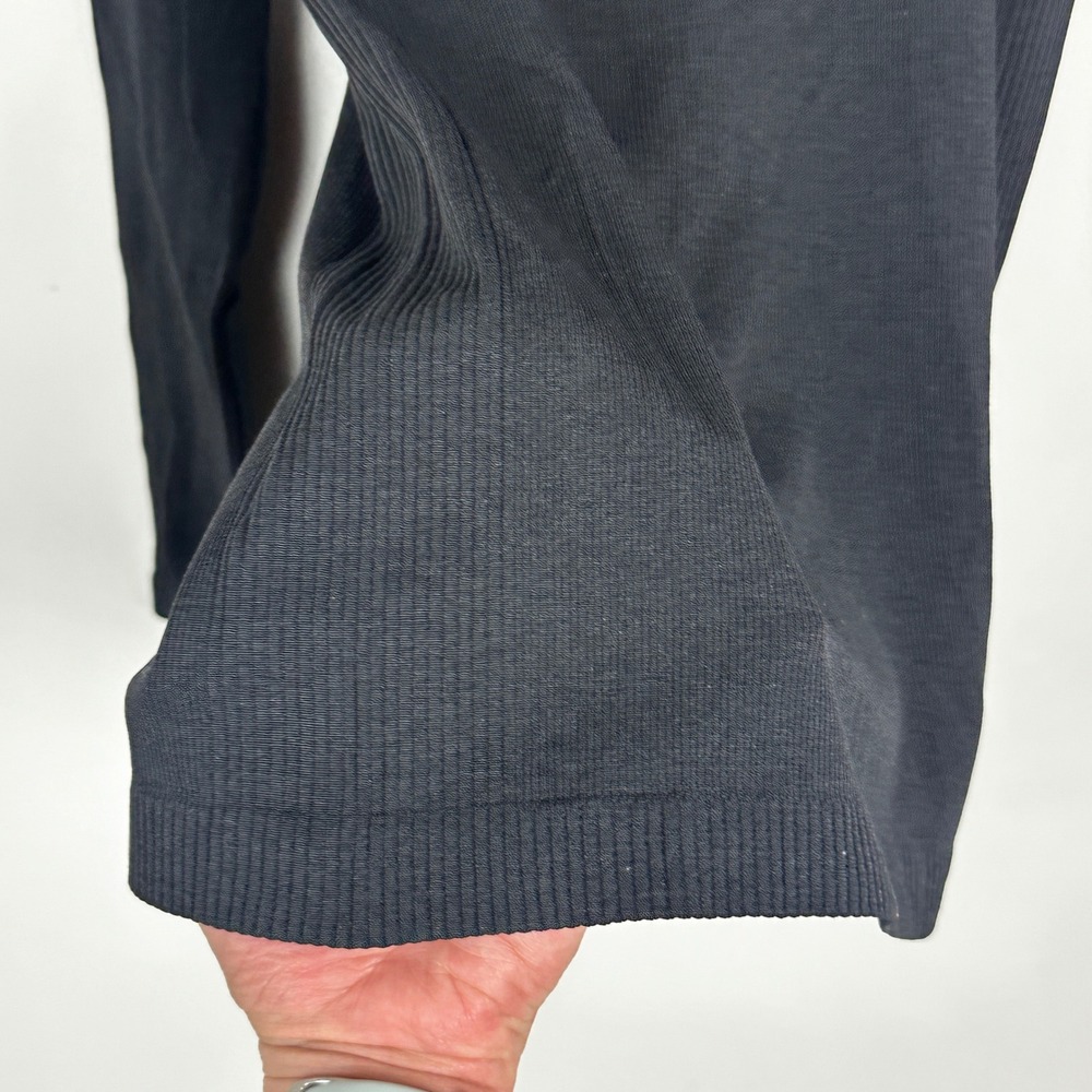 Lululemon Yin Vibes Black Ribbed Long Sleeve Turtleneck Size 6 Minimal Layering - Picture 8 of 13
